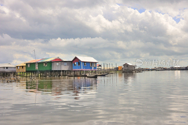 Ganvie Homes And Boats